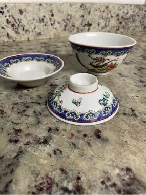 Vintage Chinese porcelain gaiwan set high-quality rice/soup bowls macaw rose bit